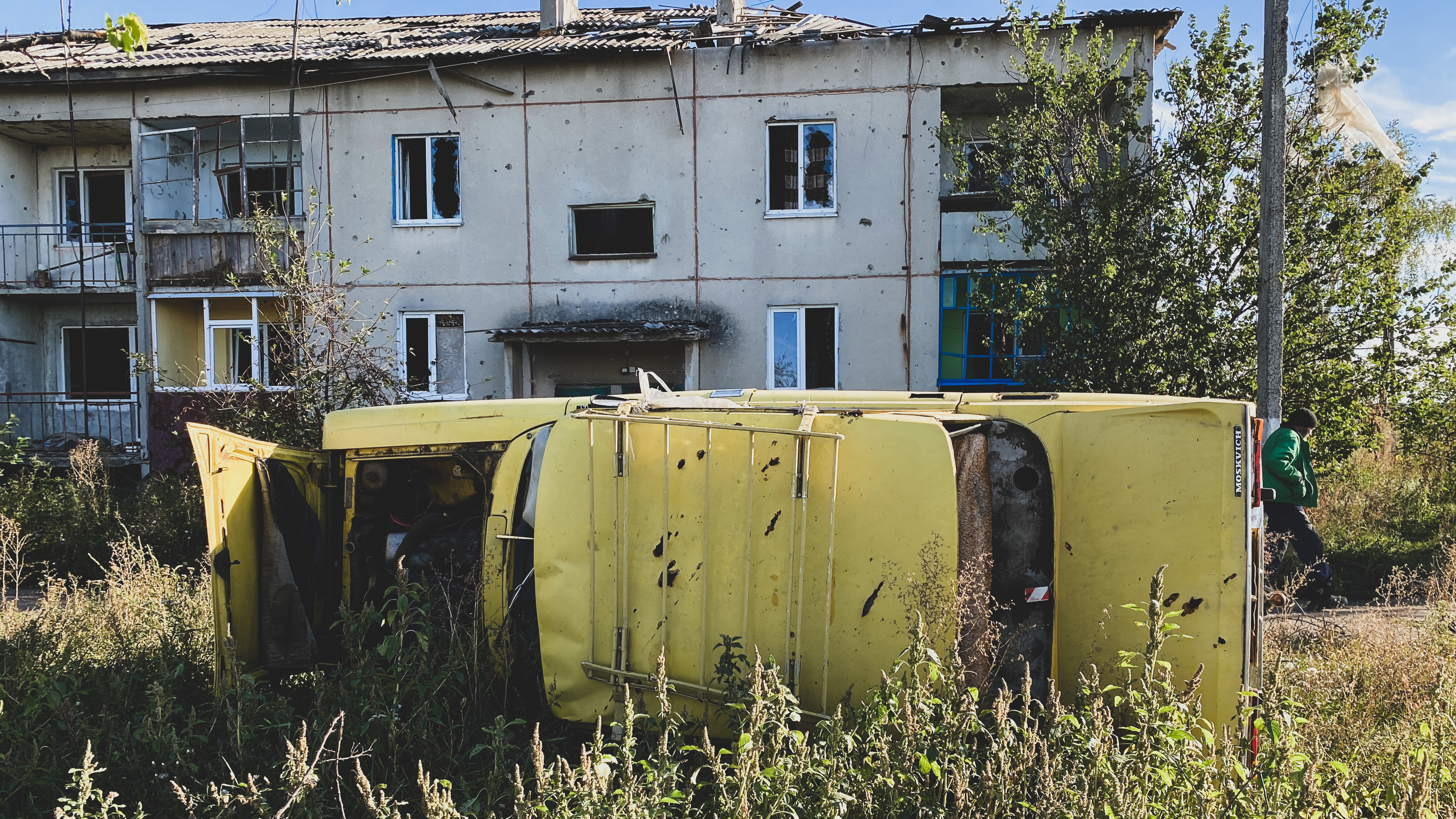 Зображення до:  Зруйновані будинки та закатовані люди: село Гракове після деокупації