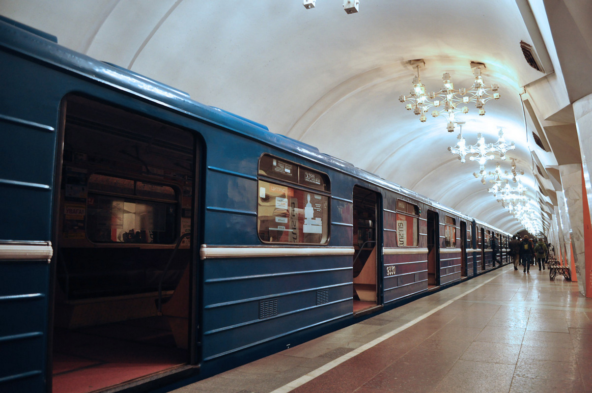 Зображення до:  У Харкові метрополітен повністю відновив роботу