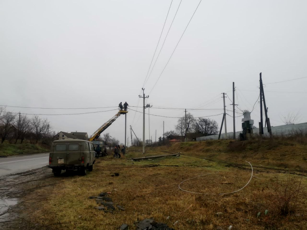 Зображення до:  Частина Циркунів — знову зі світлом