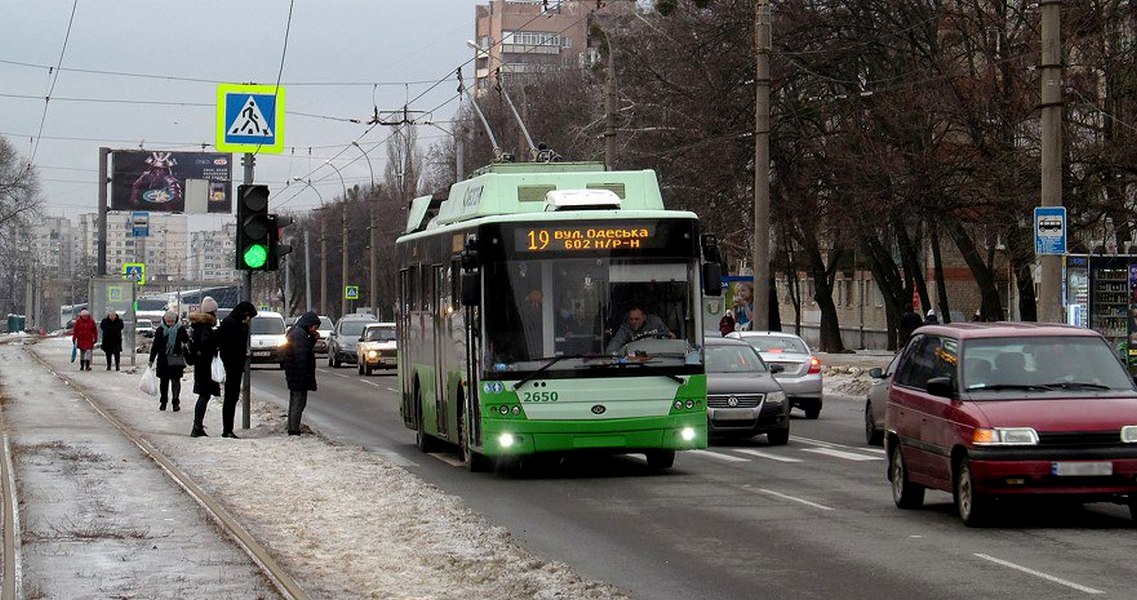 Зображення до:  Біля метро «Академіка Барабашова» обмежать рух тролейбусів та автобусів