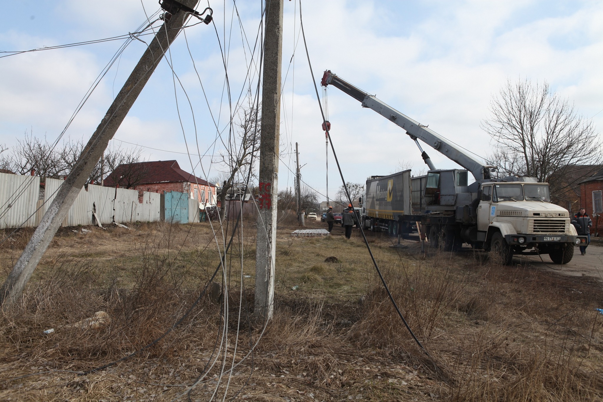 Зображення до:  У Руській Лозовій повернули світло більш ніж до 500 осель — обленерго