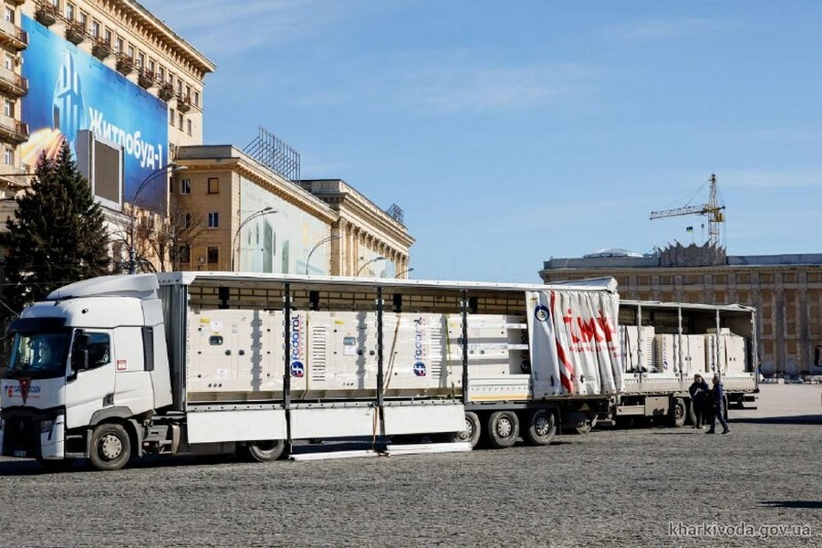 Зображення до:  Харківщина отримала 17 потужних генераторів за програмою ООН