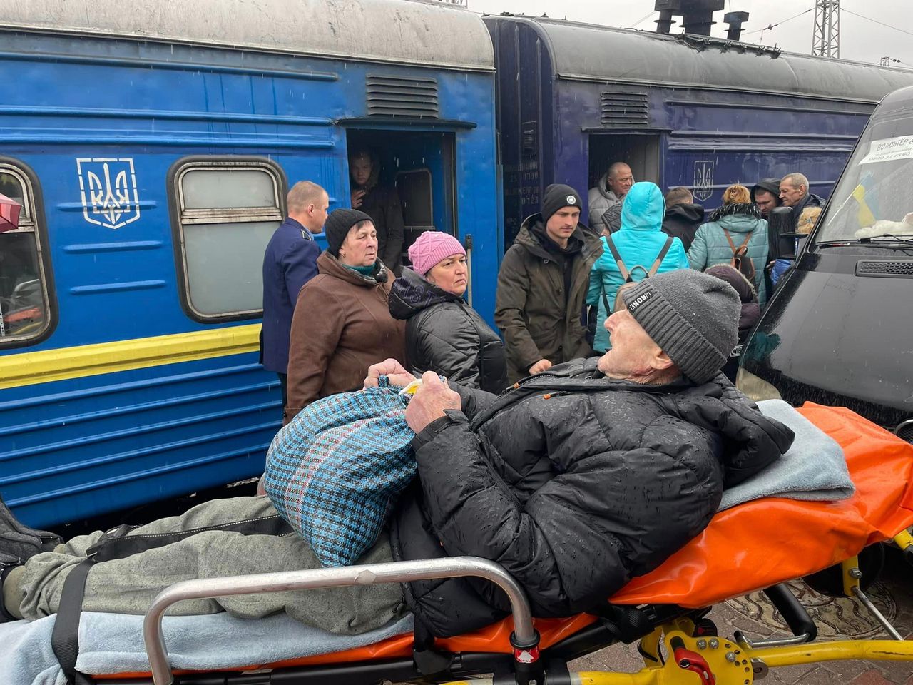 Зображення до:  Як триває евакуація з постійно обстрілюваних громад Харківщини: інформація ОВА