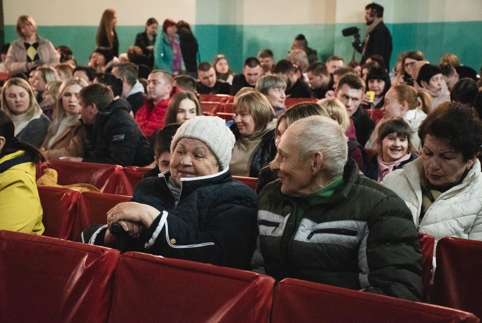 Зображення до:  «Зловити кайф» у Близнюках: як на Харківщині приймали прем’єру фільму «Люксембург, Люксембург»