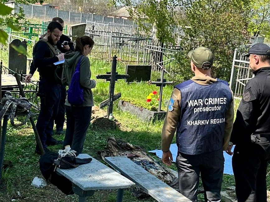 Зображення до:  Був разом з матір’ю на подвір’ї: під Харковом ексгумували тіло хлопчика, який загинув від обстрілу