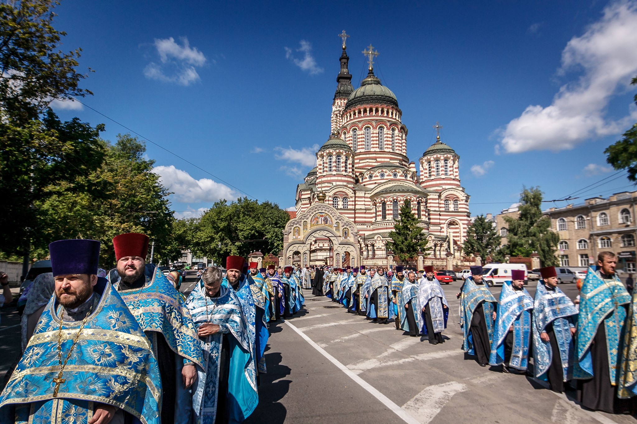 Зображення до:  Харківська облрада попросила ВРУ та уряд розв’язати питання щодо УПЦ МП