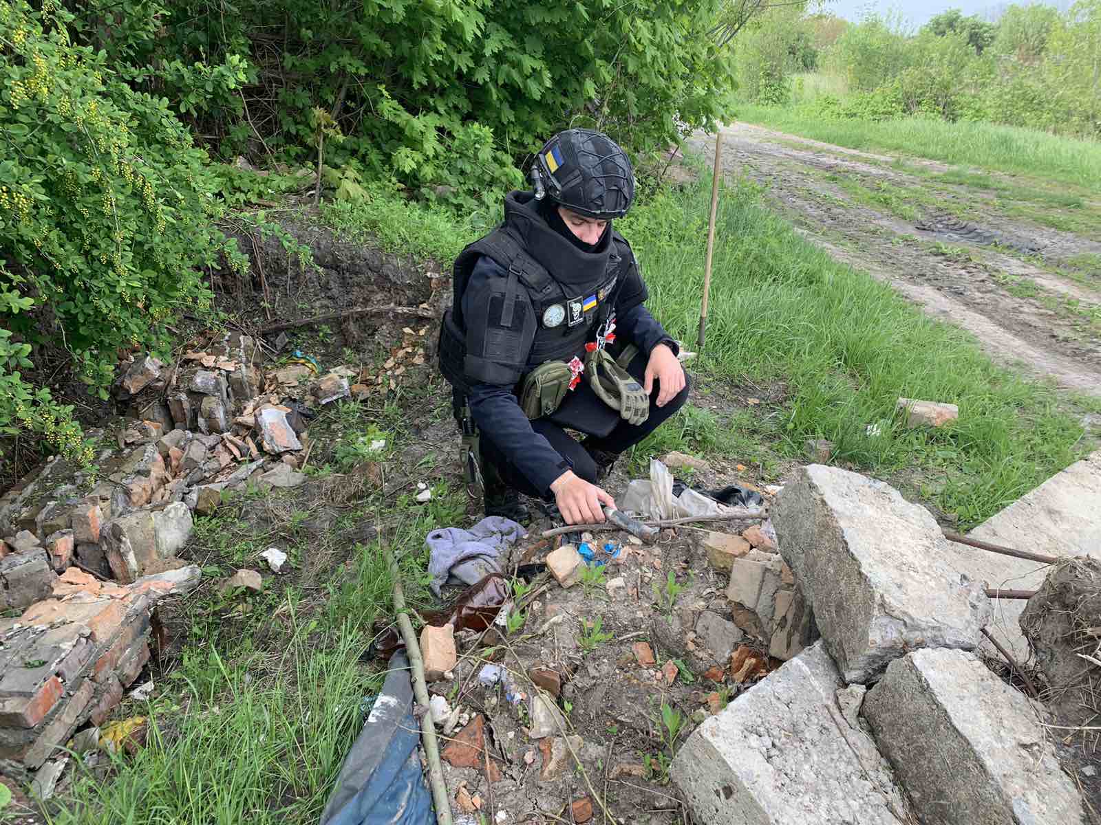 Зображення до:  У Балаклійській громаді через розмінування перекриють трасу