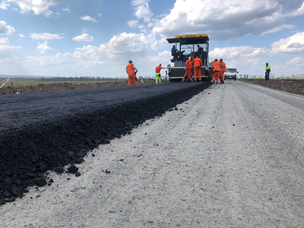 Зображення до:  Прискорить евакуацію: на деокупованій території Чугуївщини відновлюють дорогу