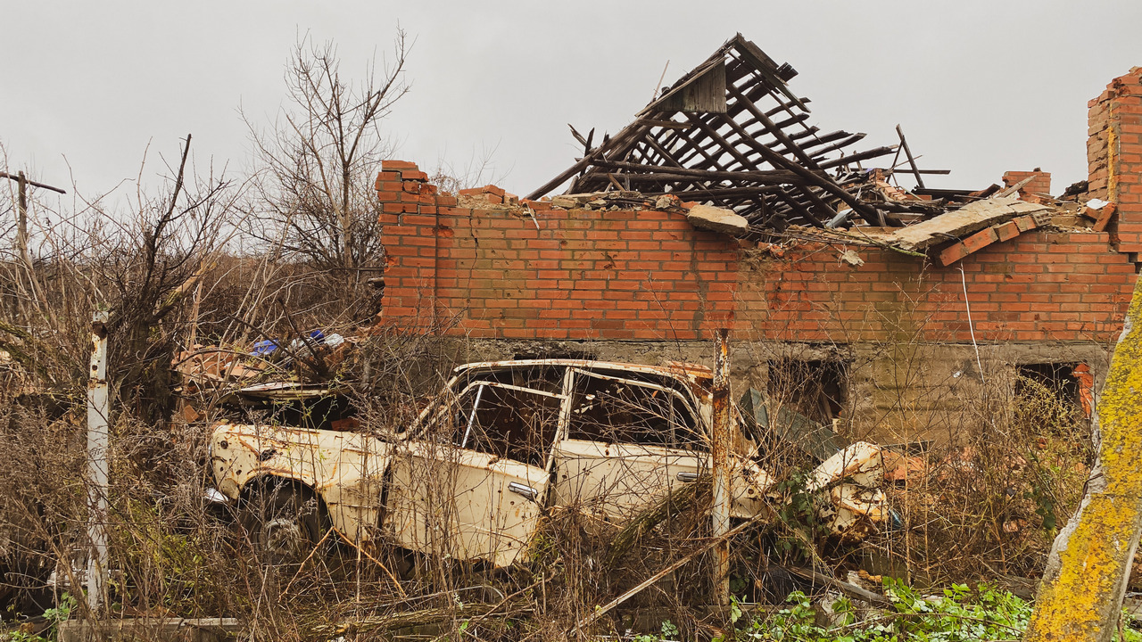 Зображення до:  Обстріли Харківщини 22 червня: пошкоджені будинки, магазин і ферма