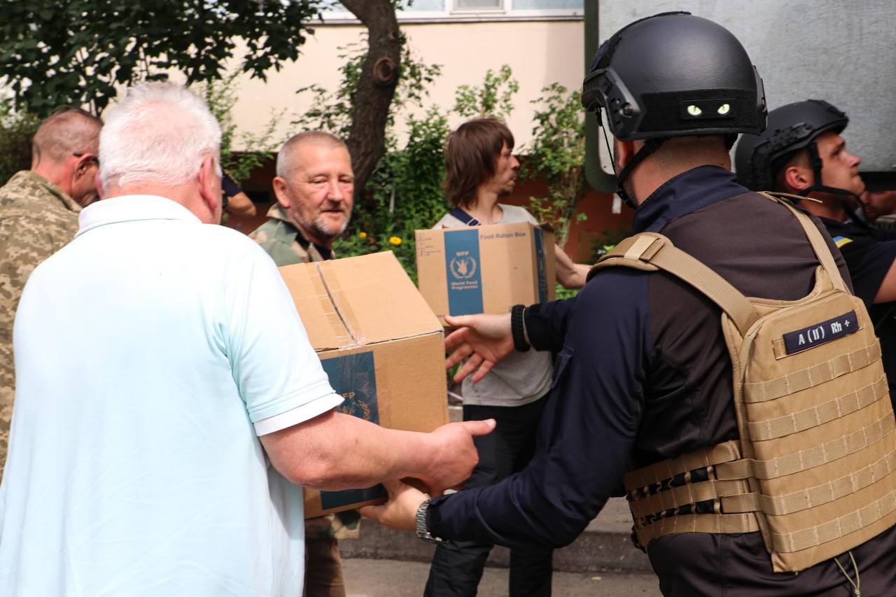 Зображення до:  У Чугуєві відкрили пункт збору допомоги для Херсонщини