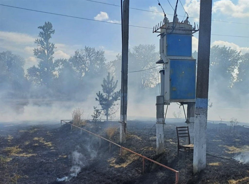 Зображення до:  Селище Козача Лопань залишилось без світла після російського артобстрілу