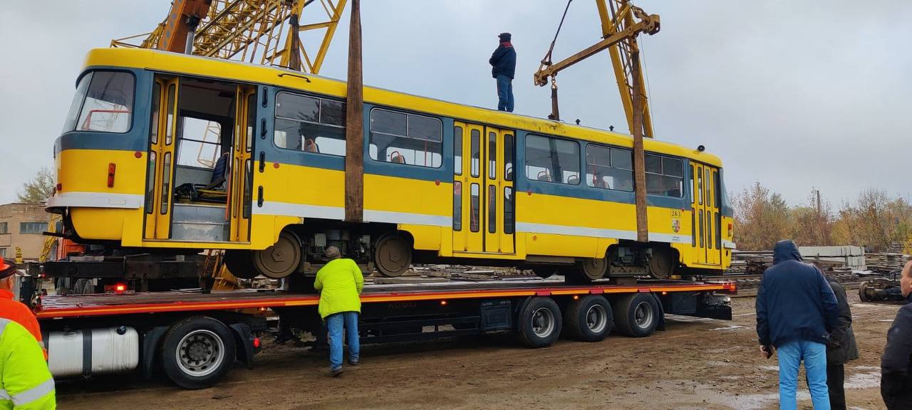 Зображення до:  Чехія передала Харкову дев’ять трамваїв, чотири з них уже доставили