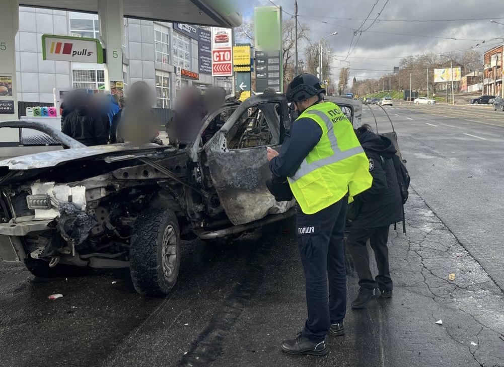 Зображення до:  На заправці у Харкові стався вибух: фото