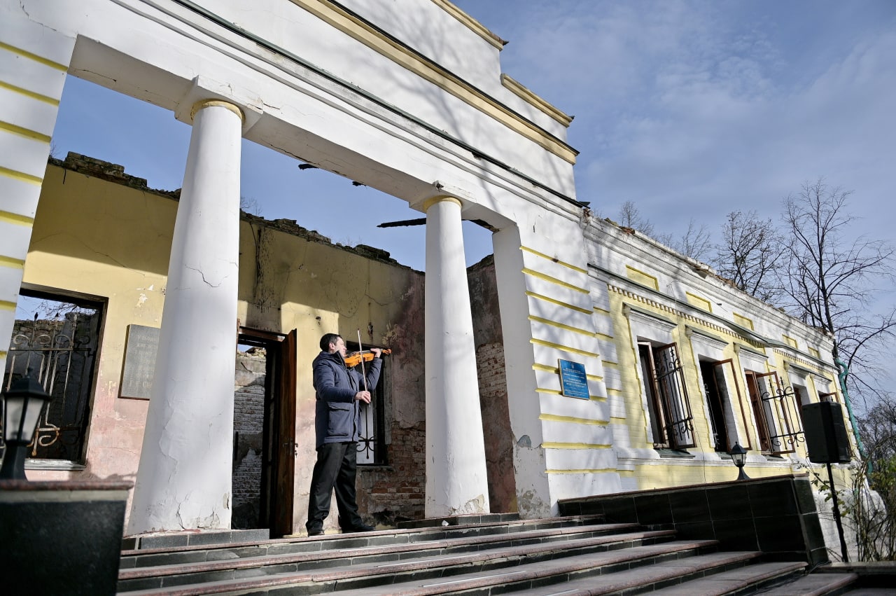 Зображення до:  «301 Справжній друг Сковороди»: музей філософа на Харківщині збирає кошти на протиаварійні роботи