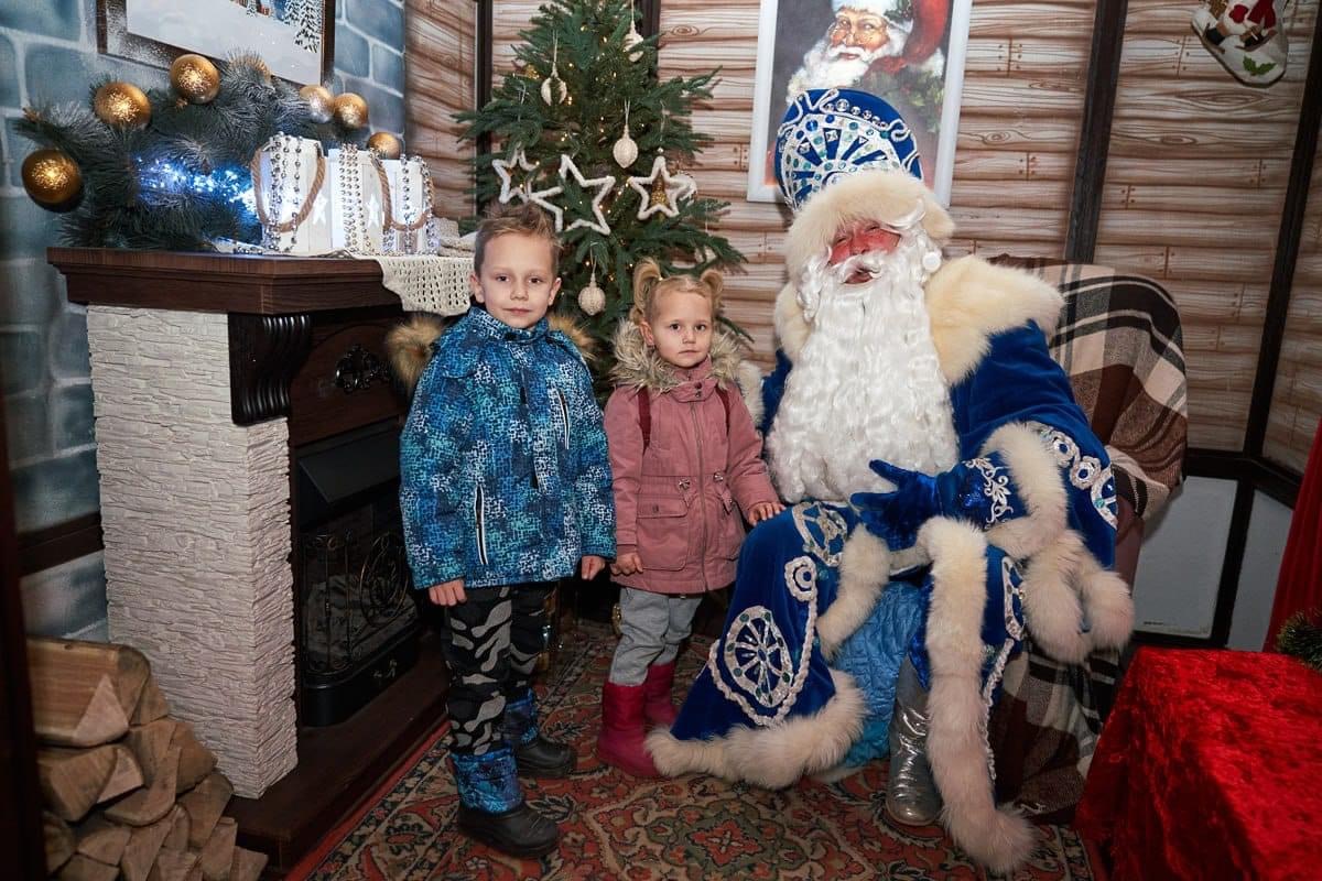 Зображення до:  У харківському метро запрацювала резиденція Святого Миколая