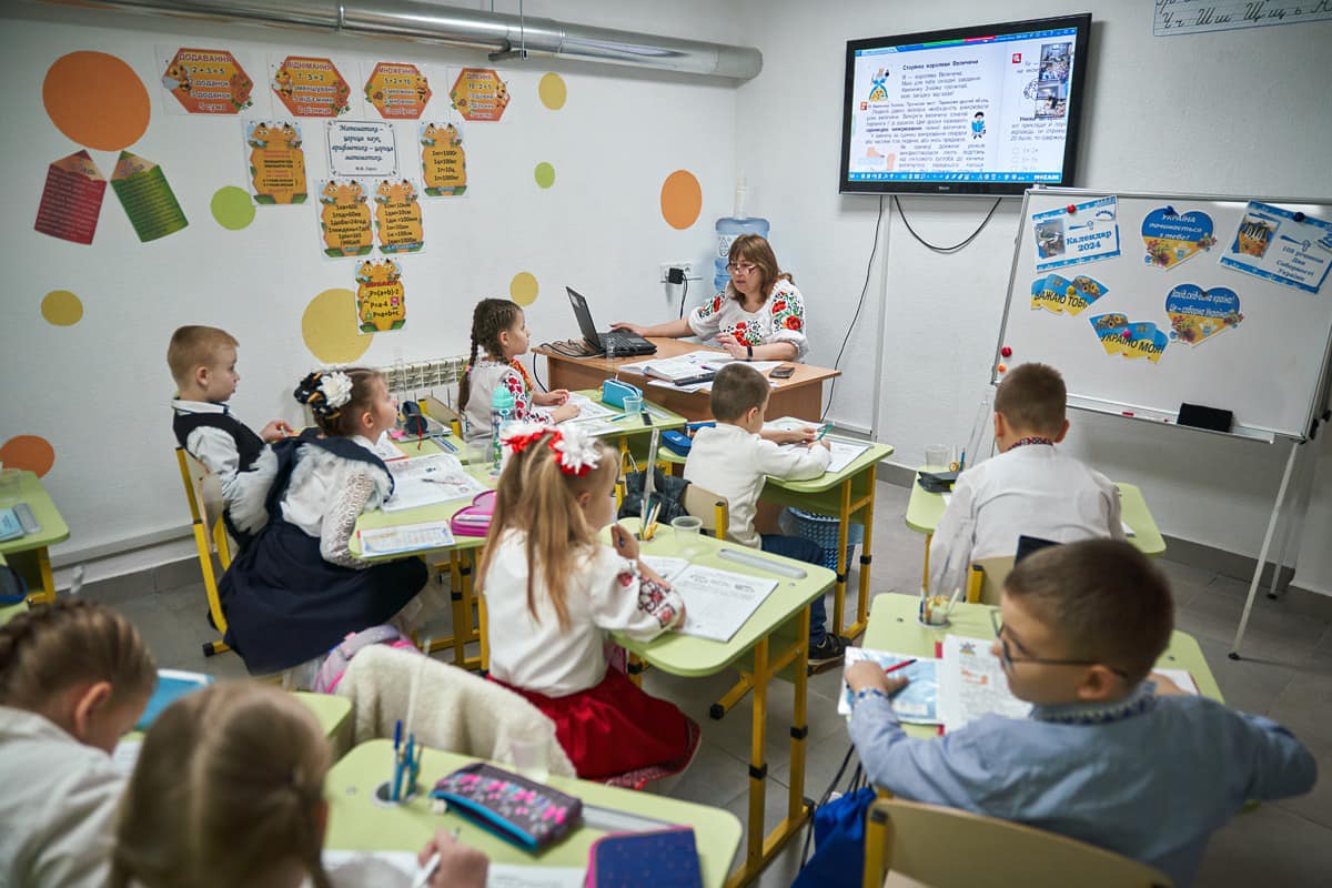 Зображення до:  У Харкові відновили протирадіаційне укриття для навчання учнів