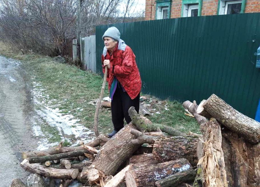 Зображення до:  У Липецькій громаді побільшало обстрілів, охочих виїхати евакуюють — голова громади