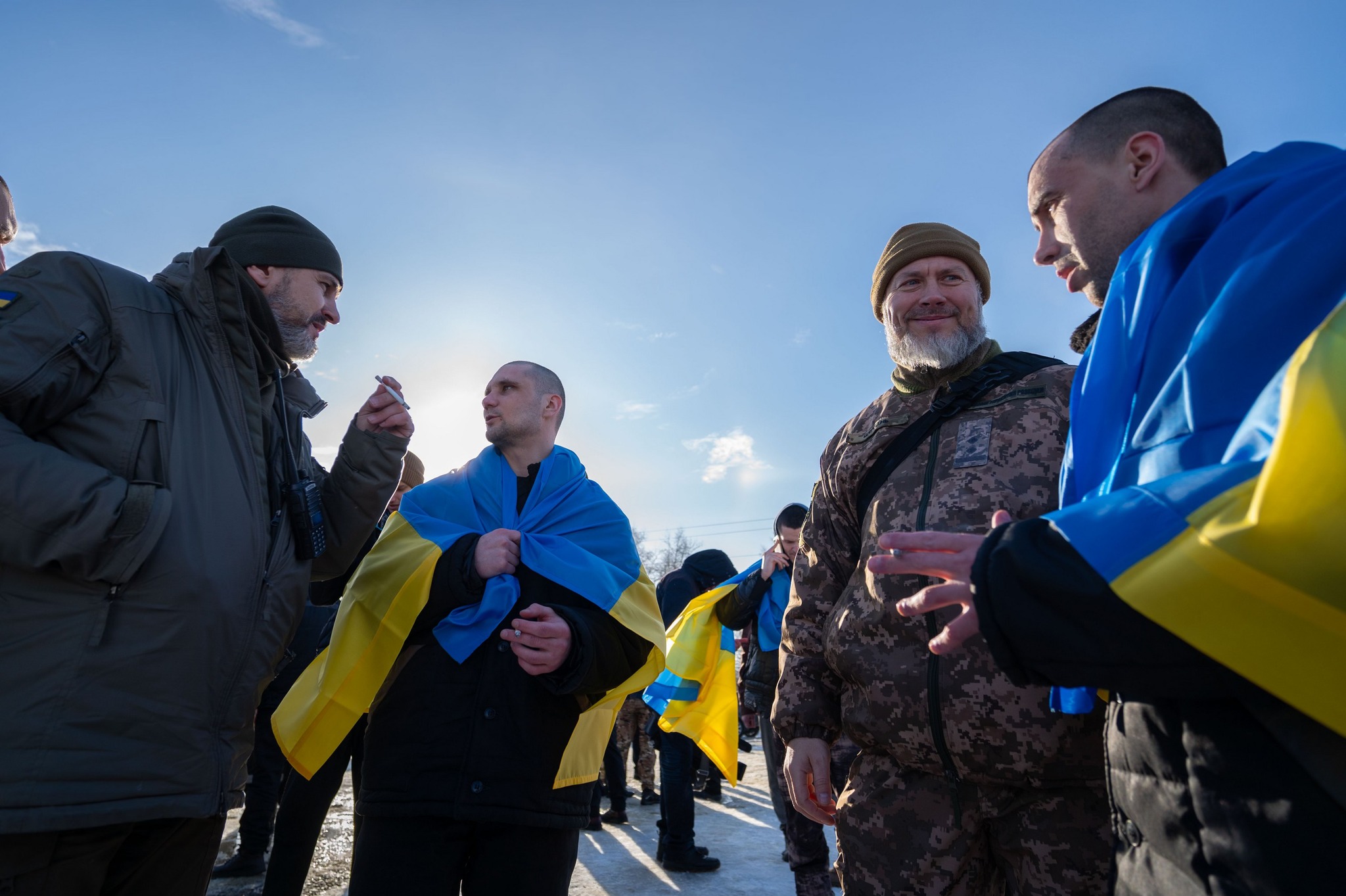 Зображення до:  Обмін полоненими 31 січня: додому повернулися 11 жителів Харківщини