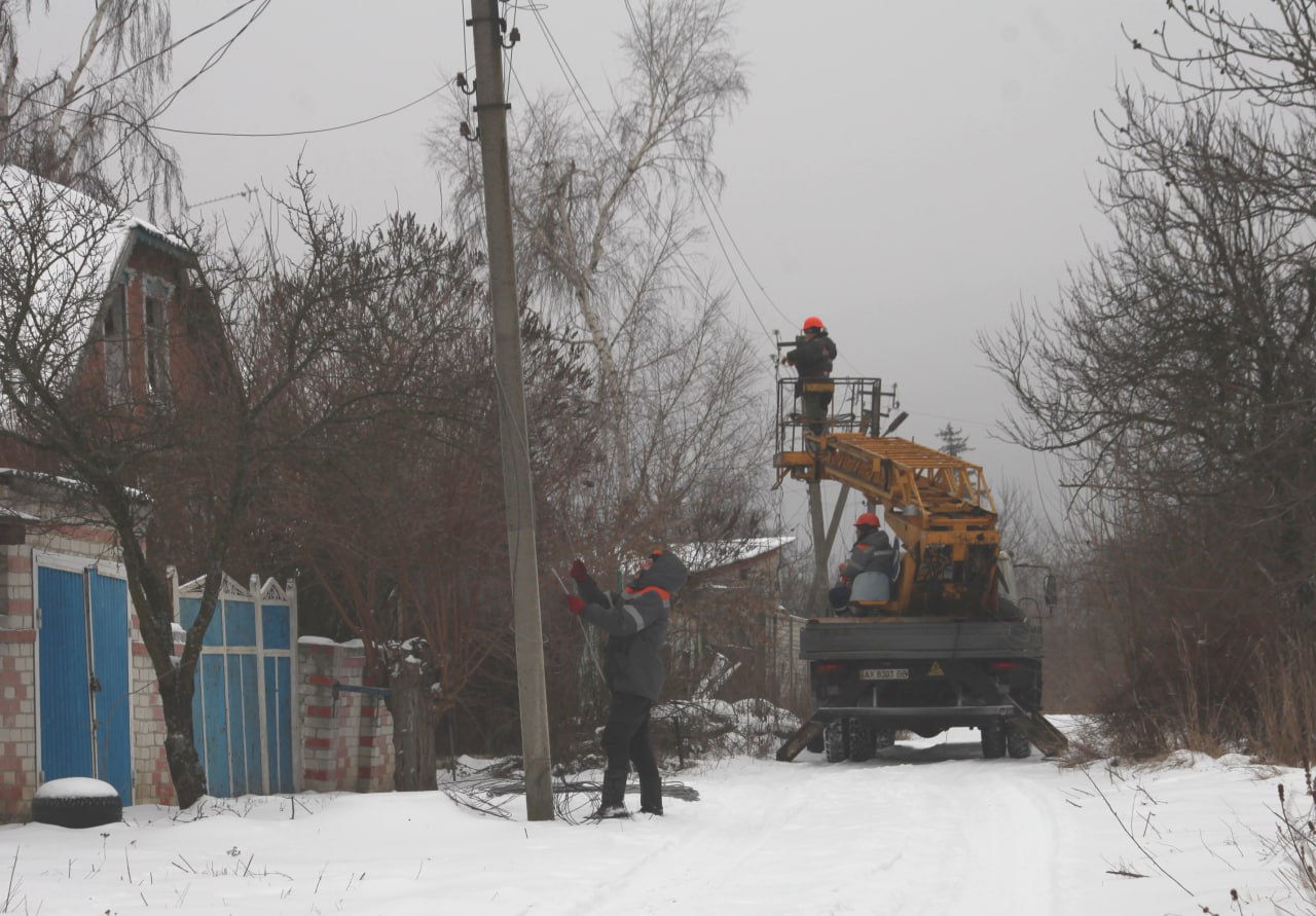 Зображення до:  У Великих Проходах на 60% відновили електропостачання