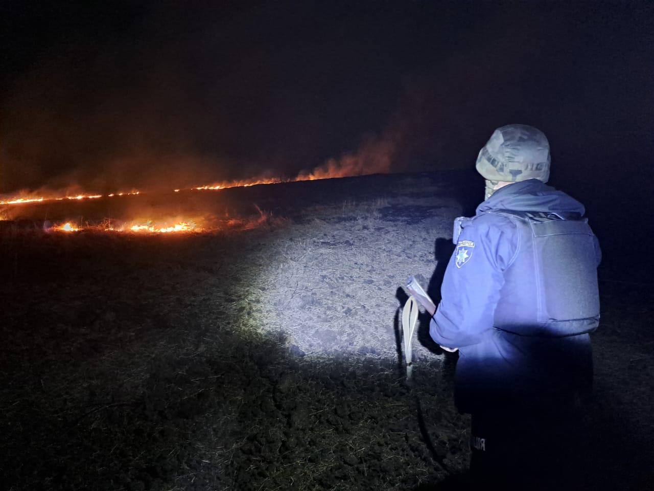 Зображення до:  Армія рф вдарила КАБами по Золочеву та Козачій Лопані, пошкоджені будинки та ЛЕП