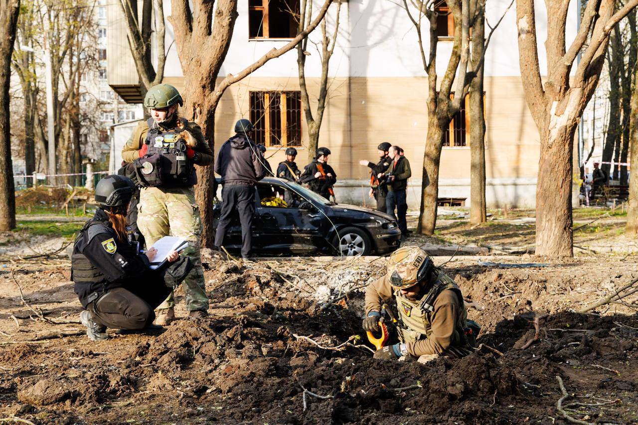 Зображення до:  Один загиблий, є поранені: що відомо про удар по Харкову вдень 6 квітня