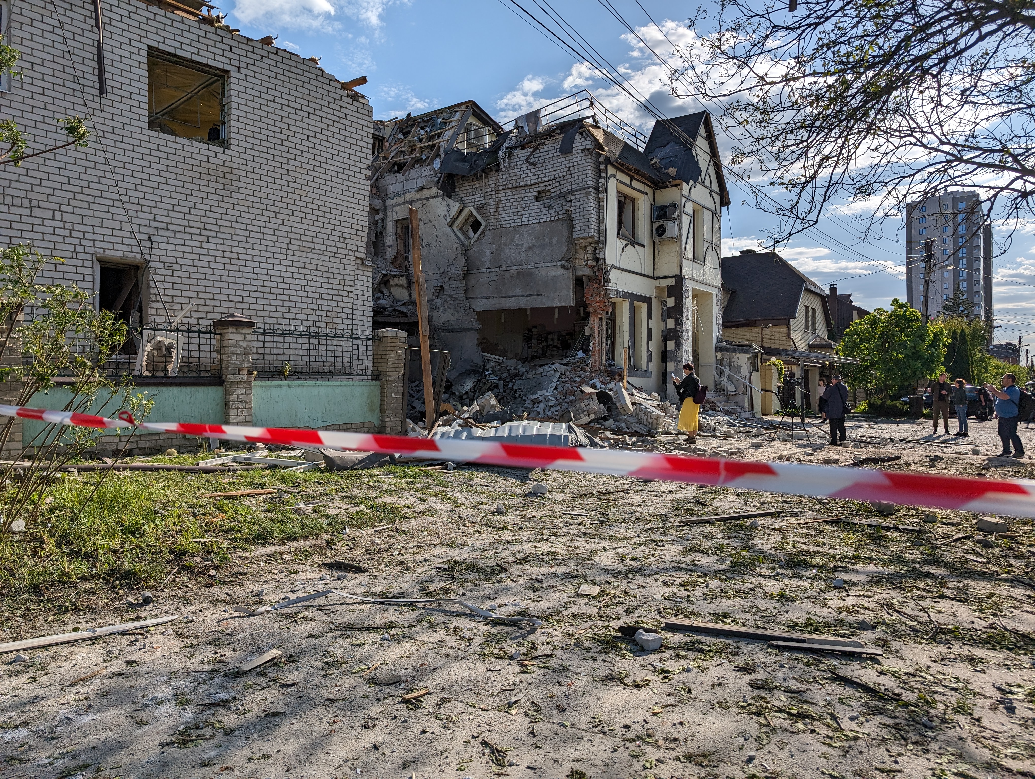 Зображення до посту: Будинок ректорки ХНУ ім. Каразіна зруйновано російським ударом 5 травня: фото