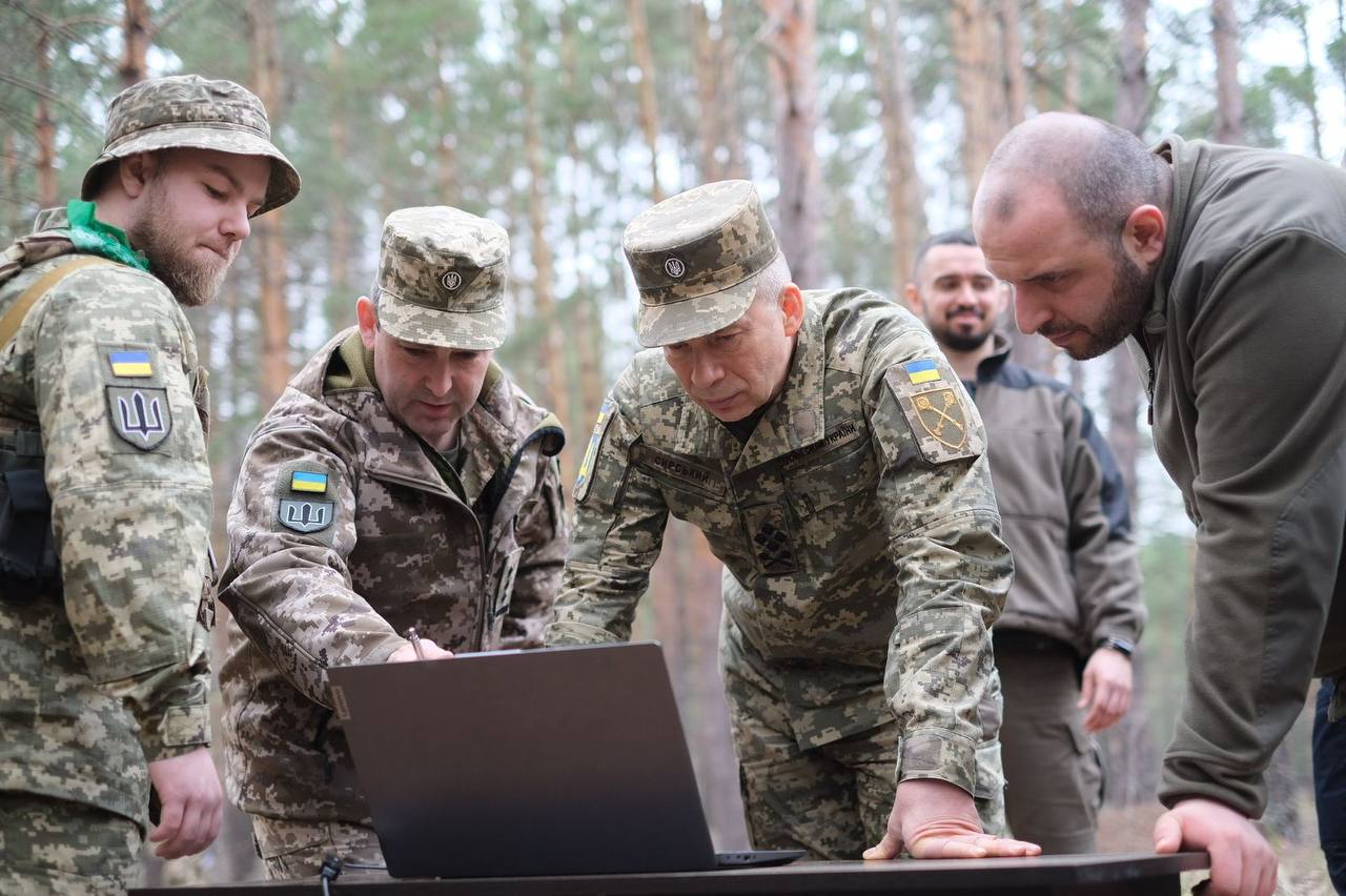 Зображення до:  Попереду важкі бої і ворог до цього готується — Сирський про ситуацію на Харківському напрямку