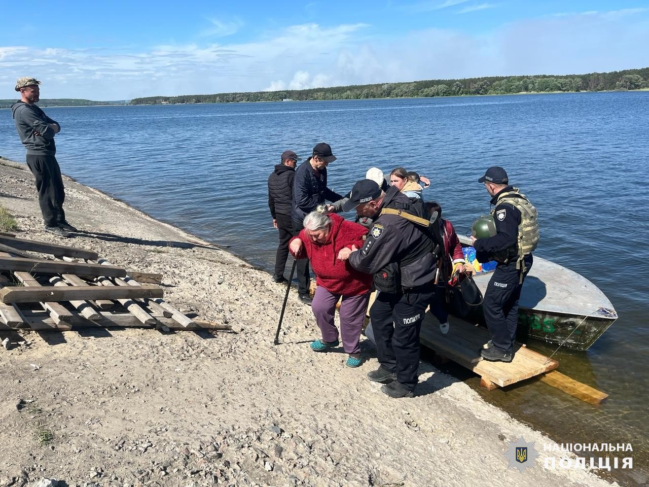 Зображення до:  Харківська ОВА закликає жителів Липецької та Вовчанської громад евакуюватися