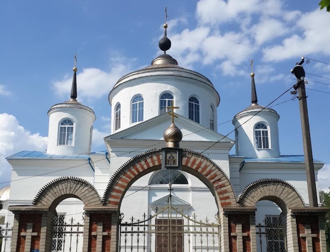 Зображення до:  Покровську церкву в Пархомівці суд повернув у держвласність — МКІП