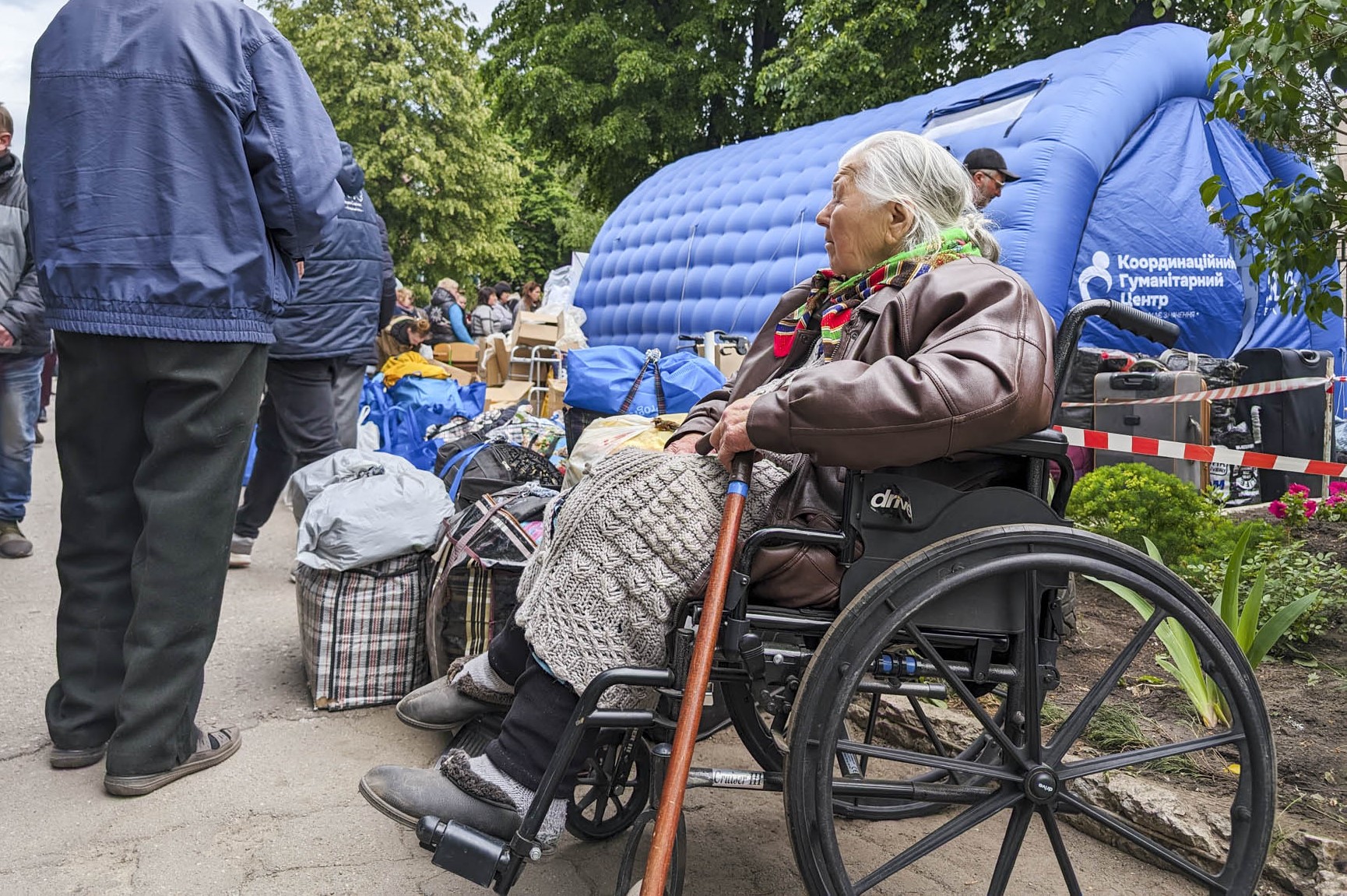 Зображення до:  На Харківщині продовжують вивозити людей з-під обстрілів: серед евакуйованих — жителі Білого Колодязя