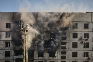 Зображення до посту: Удар по Велозаводській у Харкові: що відомо про загиблу та пошкодження будинку