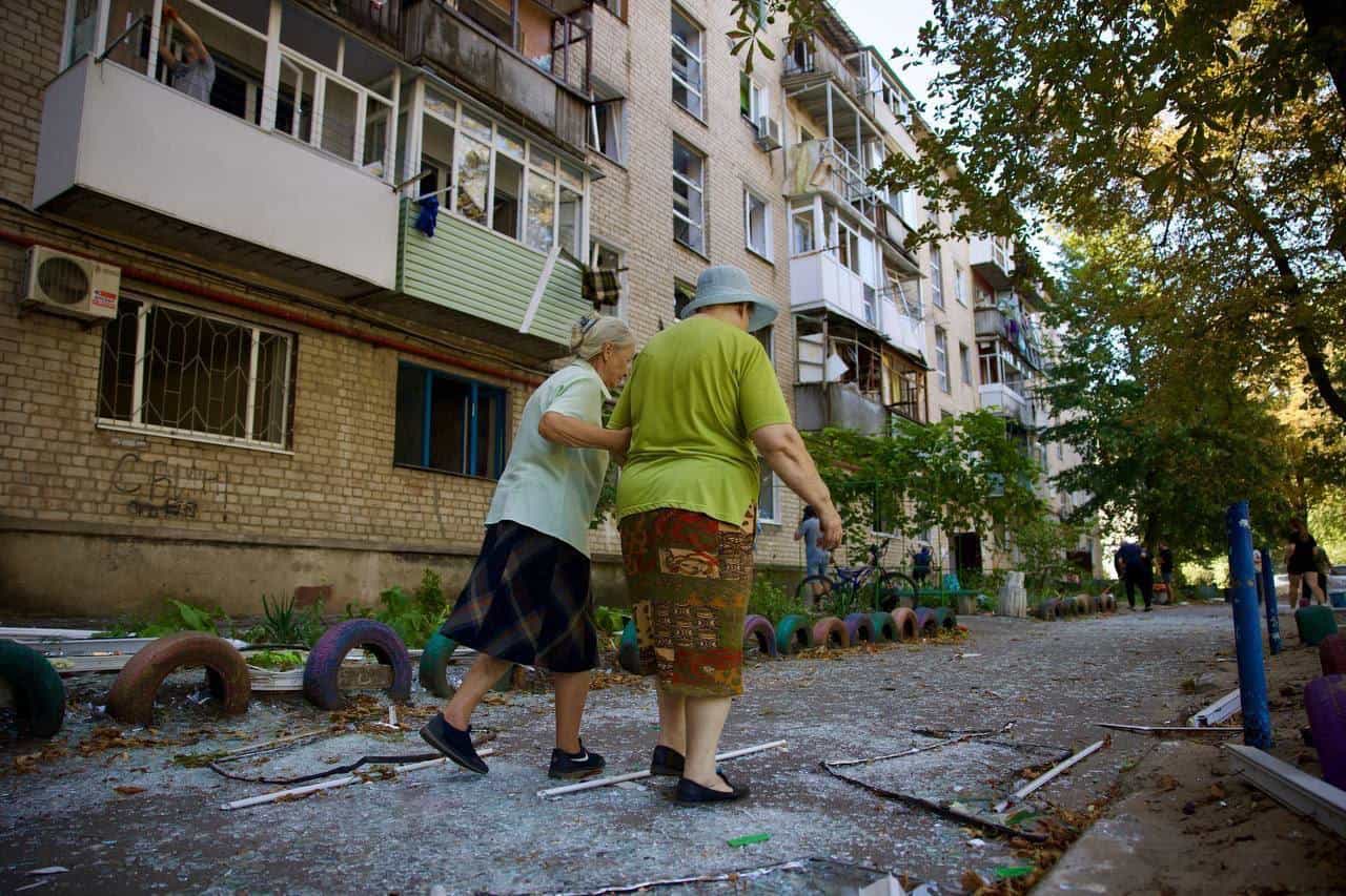 Зображення до:  Одна людина загинула, понад 60 поранених: наслідки російського удару по Павлограду 6 вересня