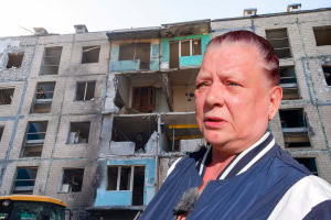 Зображення до посту: Провалилася з ліжком: харків’янка вибралася з-під завалів після російського обстрілу — фото, відео