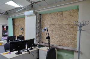 Зображення до посту: Пошкоджений від обстрілу Харкова 25 листопада ЦНАП відновлює роботу