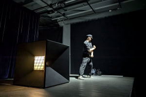 Зображення до посту: «Таємний всесвіт Антена Вузлика»: харківський театр «Нафта» поставив прем’єру