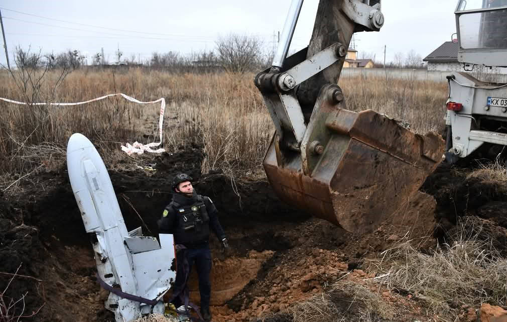 Зображення до:  У Харкові знищили нерозірвану російську ракету Х-59