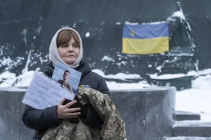 Зображення до посту: «Памʼятай про полеглих — допомагай живим»: у Харкові відбулася акція «Вшануй»