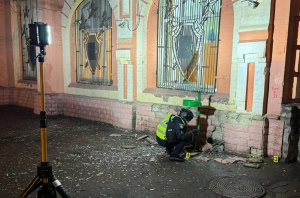 Зображення до посту: Двоє дітей, яких підозрюють у підриві відділків поліції у Харкові, визнали провину