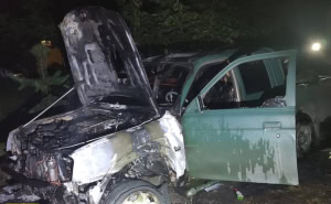 Зображення до посту: У Харкові ще двох юнаків підозрюють у підпалах авто ЗСУ