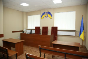 Зображення до посту: Суд схвалив конфіскацію двох авто у родини екскерівника харківського ТЦК
