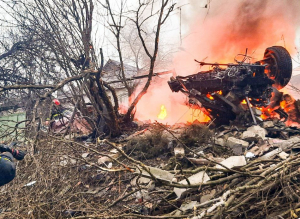 Зображення до посту: У Черкаській Лозовій під Харковом після удару «шахеда» горіли авто