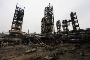 Зображення до посту: Російські дрони знищили нафтопереробний завод у Мерефі: фото наслідків