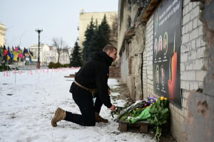 Зображення до посту: Треті роковини обстрілу Харківської ОВА: у Харкові вшанували загиблих