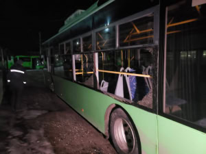 Зображення до посту: Російський дрон атакував Харків: пошкоджені тролейбуси