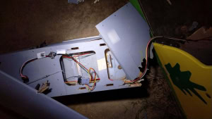 Зображення до посту: У Харкові на дитячий майданчик впав безпілотник: фото