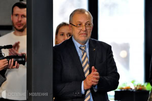 Зображення до посту: У Києві невідомий поранив ножем виконавчого продюсера Суспільного Юрія Макарова