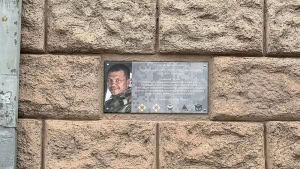 Зображення до посту: У Харкові відкрили меморіальну дошку бійцю Kraken Василю Левицькому