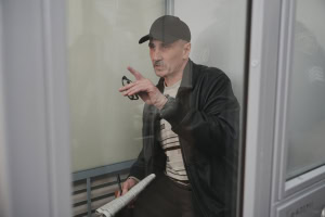 Зображення до посту: Підозрюваний у замаху на посадовців Харківщини не визнав провину у суді