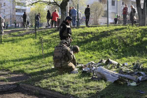 Зображення до посту: Летить низько, уникаючи ППО: що відомо про ракети, якими рф вдарила по Харкову