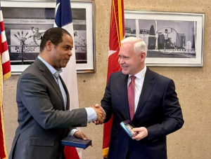 Зображення до посту: Терехов поїхав до США: у Далласі розповів про воєнний Харків